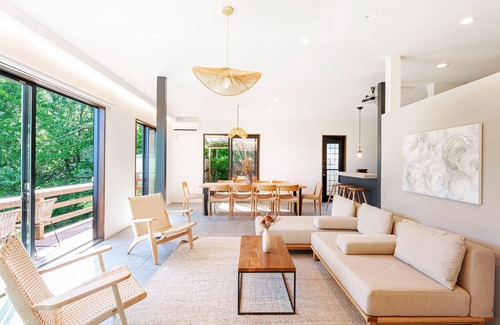 Atami House | Rental villa with tree terrace and natural hot springs with ocean views in all rooms/Atami Shizuoka
