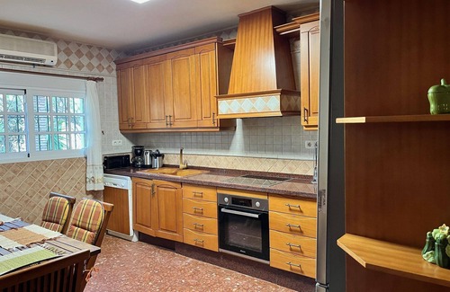 Pinares de San Anton Ski Chalet | Rentcostadelsol Villa Pinares-Málaga