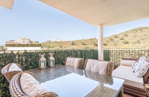 Benagalbon Apartment | Renthas Cumbres de Golf
