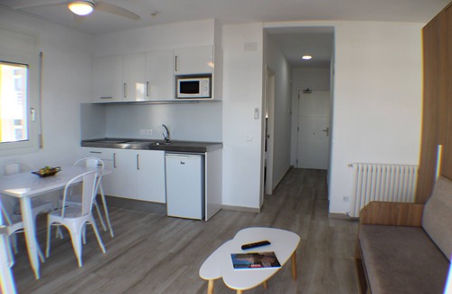 Roses Town Center Resort | Rescator Resort 105 - One Bedroom Resort, Sleeps 4