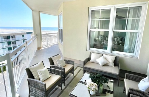 Diamond Beach Condo | Residence 509 at The Grand