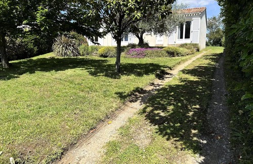 L'Aiguillon-sur-Vie Villa | Residence Br000-p07-l Aiguillon Sur Vie - Houses & Villas for 6 People
