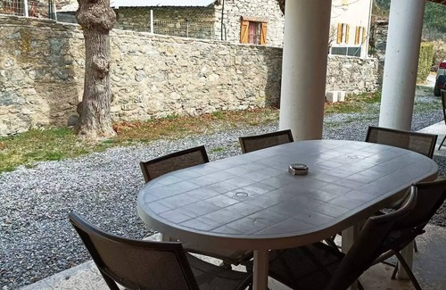 Jausiers Apartment | Residence Chateau Des Magnans Bat B - 3 Rooms for 6 People