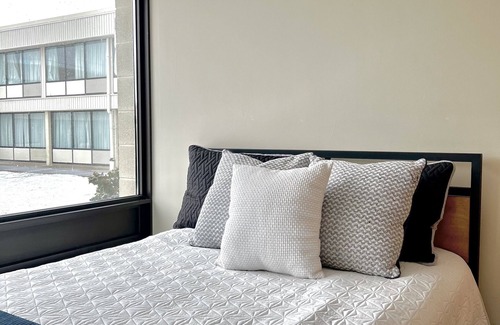 Sarnia Hotel | Residence & Conference Centre - Sarnia