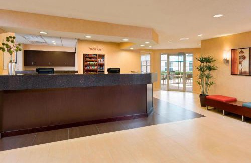 The Woodlands Hotel | Residence Inn by Marriott Houston The Woodlands/Lake Front Circle