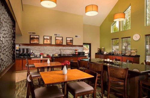 Lake Forest Hotel | Residence Inn by Marriott Portland South-Lake Oswego