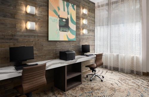 Downtown Portland Hotel | Residence Inn Portland Downtown/RiverPlace