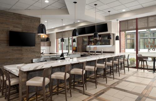 Downtown Portland Hotel | Residence Inn Portland Downtown/RiverPlace