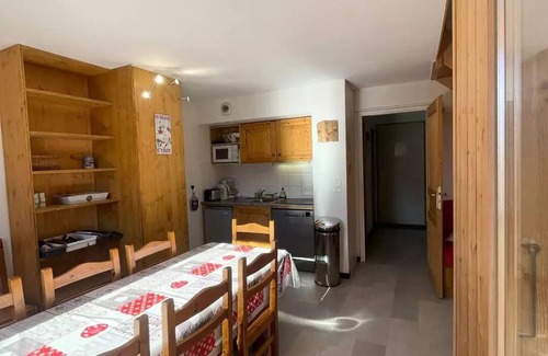 Saint-Jean-d'Arves Apartment | Residence La Fontaine Du Roi - Spacious apartment 11 beds, Aiguilles d'Arves view