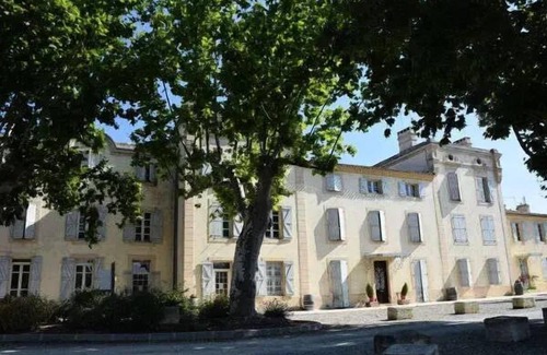 Azille Apartment | Residence Le Château de Jouarres * - Large Studio Cabin 2 People