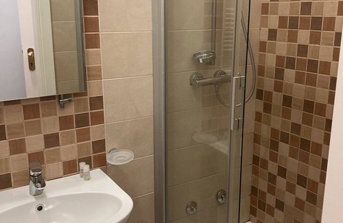 Avezzano House | Residence Le Ginestre Quadruple Room No. 1