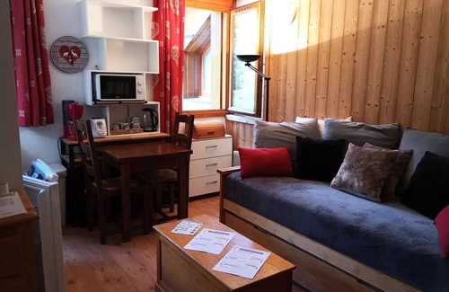 Valloire Apartment | Residence Le Hameau De Valloire - Studio 2 people 3* show South East