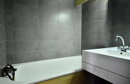 Montchavin Apartment | Residence LES AVRIERES BAS - 2 Rooms for 5 People