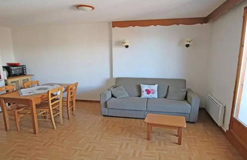 Puy-Saint-Vincent Apartment | Residence Les Gentianes - GEC27 - APPT T2 - 4 PERSONS WITH BALCONY