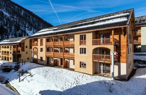 Arvieux Apartment | Residence Les Granges d'Arvieux ** - 3 Rooms 6/8 People Mountain Corner
