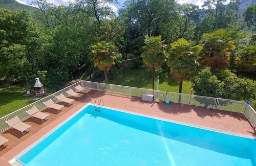 Arco House | Residence Pratosaiano Red