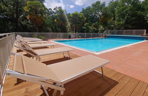 Arco House | Residence Pratosaiano Red