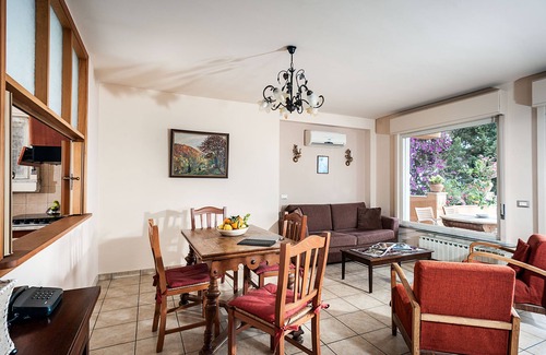 Taormina Apartment | Residence Schuler - Apartment 'D' with sea and Mount Etna view