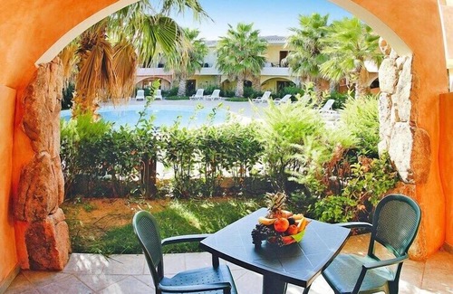 Palau Apartment | Residence with shared pool in Palau
