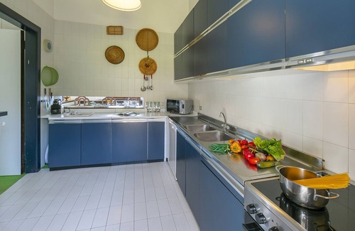 Lesa Apartment | Residenza Over The Lake Ada's Terrace, Lesa, Italy