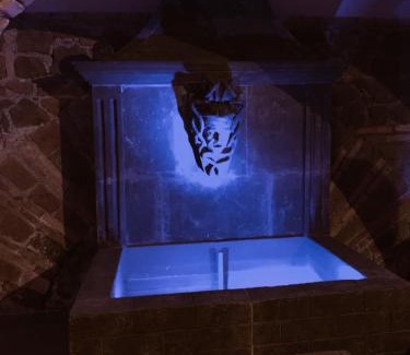 Rione II Trevi House | Residenza Tritone Luxury Apartment Trevi Fountain