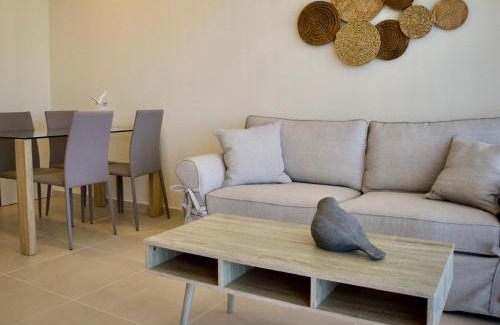 Maleme Apartment | Resitour - Aphrodite Beachfront