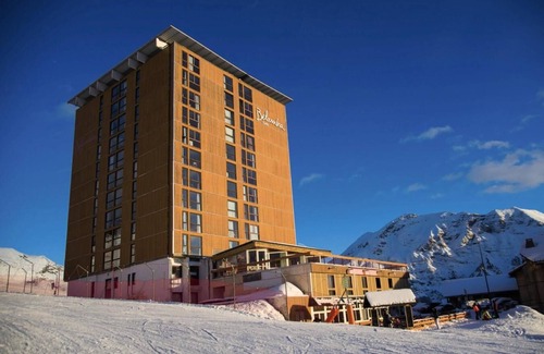 Orcieres-Merlette Apartment | Resort center, view mountain, tv, ski locker, 25-30m², Orcières Merlette 1850