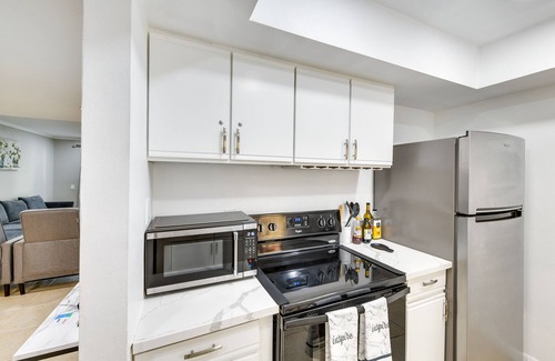Sunrise Vista Chino Condo | Resort Perks, Private Patio: Palm Springs Condo!