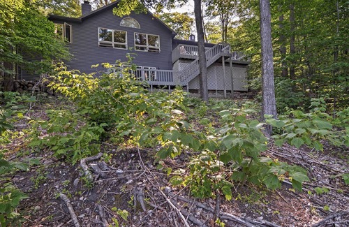 Harbor Springs Cottage | Resort-style Harbor Springs Home Near Ski Resort!