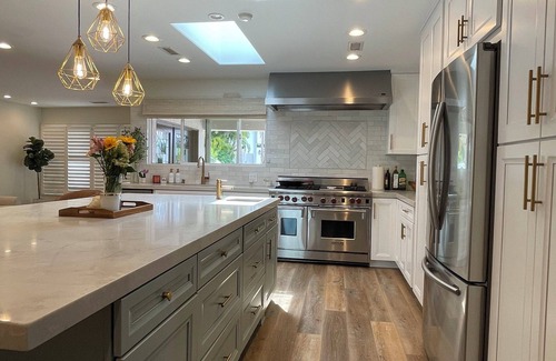 Allied Gardens House | Resort-Style Home for Families: Pool, Theater, Arcade, Hot Tub, Central location