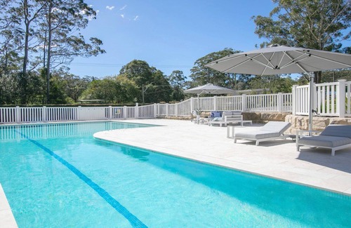 Avoca Beach House | Resort style living with pool, tennis court and beach