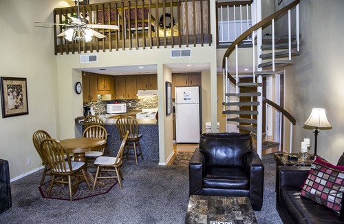 Fairfield Glade Villa | ðResort Vacations at Fairfield Glade TN Golf Villa with two bedrooms + loft, has 6 beds!