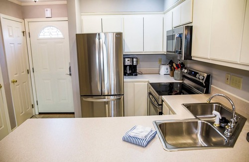 Fairfield Glade Condo | ðResort Vacations at Fairfield Glade TN 4 Bedroom Villa with 4 Queen Beds!