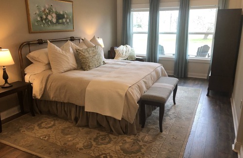 Brenham House | Rest and Renewal for you! Just 3 miles to Brenham