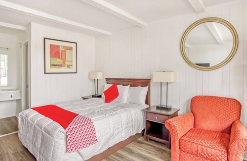 Kernersville Hotel | Rest Easy Near M.C. Benton Jr. Convention Center – 12 Miles Away