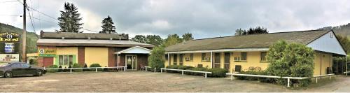 Tiona Hotel | Rest Stop 6 Inn