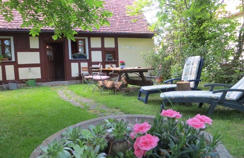 Neusitz Apartment | Restauriertes Bauernhäuschen im Zentrum von Schweinsdorf