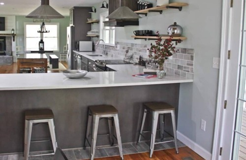 Jamestown Cottage | Restful Rustic Farmhouse on Lake Cumberland