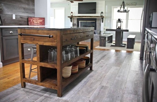 Jamestown Cottage | Restful Rustic Farmhouse on Lake Cumberland
