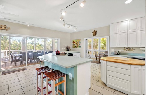 Bald Head Island House | Resting Beach Face! 5BR estate on Golf Course w/3Decks, 2Fireplaces & Sundeck