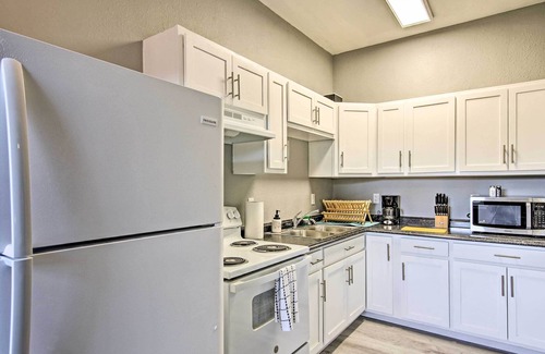 Enid Apartment | Restored Enid Apt ~ 1 Mile to Historic Dtwn!
