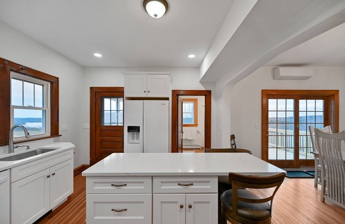 Orson Other | Restored Farmhouse Retreat: Belmont Lake & Elk Mountain – Pleasant Mount