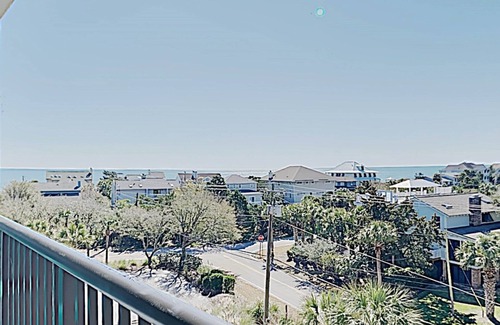 North Litchfield Beach Condo | Retreat 514 - 2nd Row, Great View, Pool, Ocean!