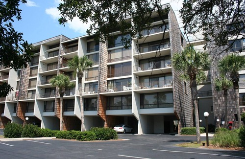 North Litchfield Beach Condo | Retreat 615- Great Views, Nicely furnished, Pool, Easy Beach Access