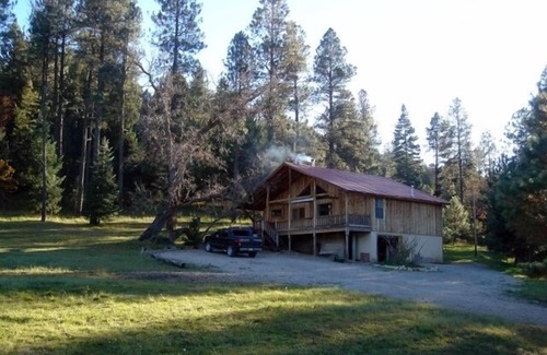 Cloudcroft House | Retreat at Saviour Trail, New Mexico for your Reunion or Family get away