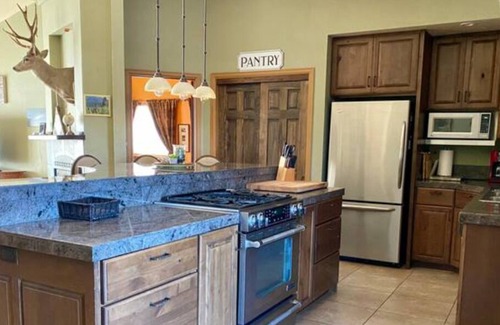 Gunnison House | Retreat at the Rocks