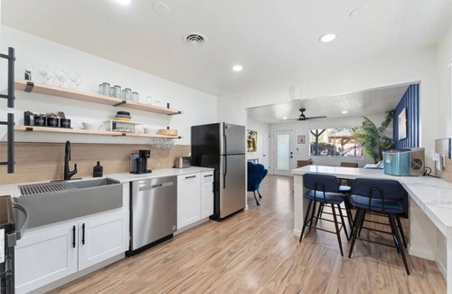 Camelback East Apartment | Retreat @ Rose|Pool |Central PHX