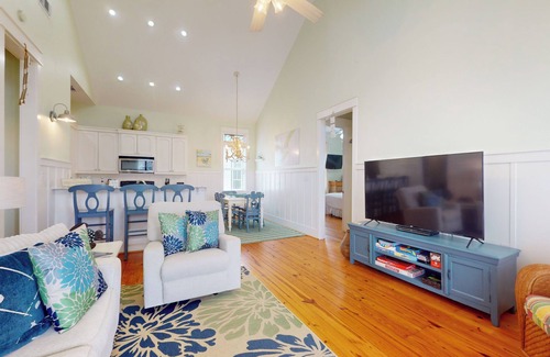 Port Bolivar House | Retreat | Steps to Beach | Large Deck | Family Fun