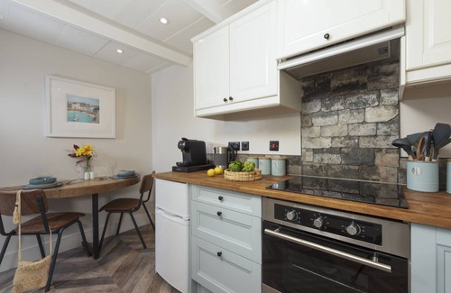 Carnhell Green Cottage | Retreat to somewhere utterly spellbinding - This charming 17th Century former farm cottage oozes pea