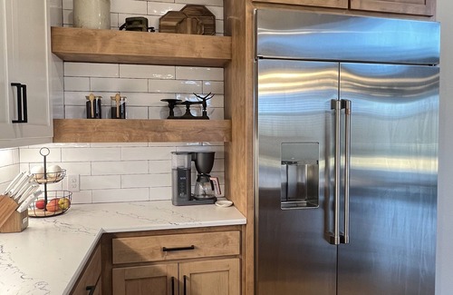 Ardmore Cabin | Retreat to the trees with this luxury cabin nestled in the woods